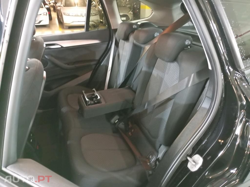 BMW X1 16 d sDrive Advantage