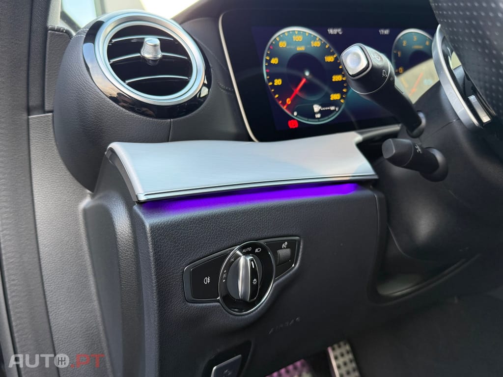 Mercedes-Benz E 300 de 9G-TRONIC AMG Line