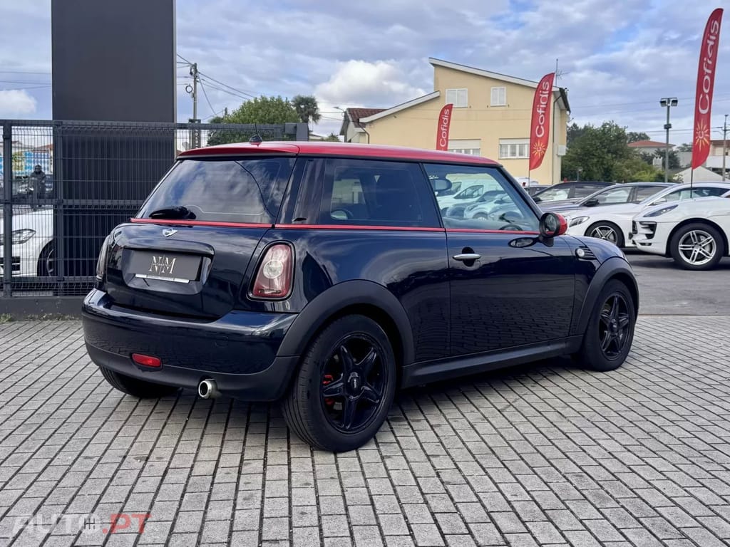 MINI Cooper Cooper D