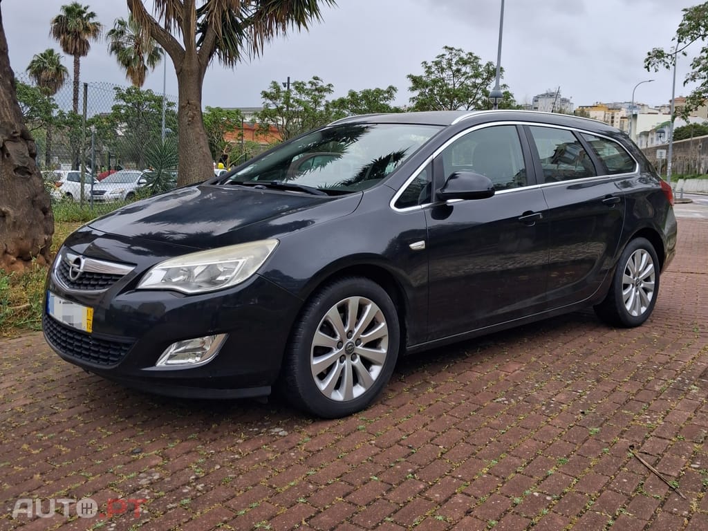 Opel Astra Sports Tourer 1.7 Cdti 2011