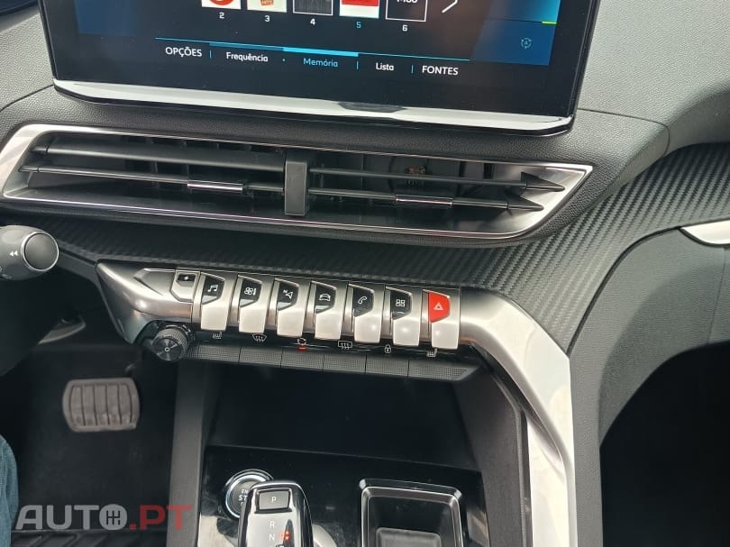 Peugeot 3008 1.6 Hybrid Allure e-EAT8