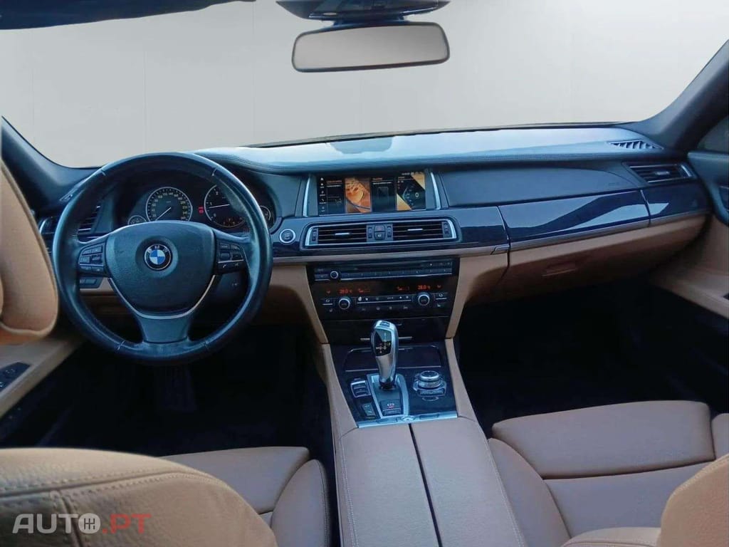 BMW 730 D LUXURY
