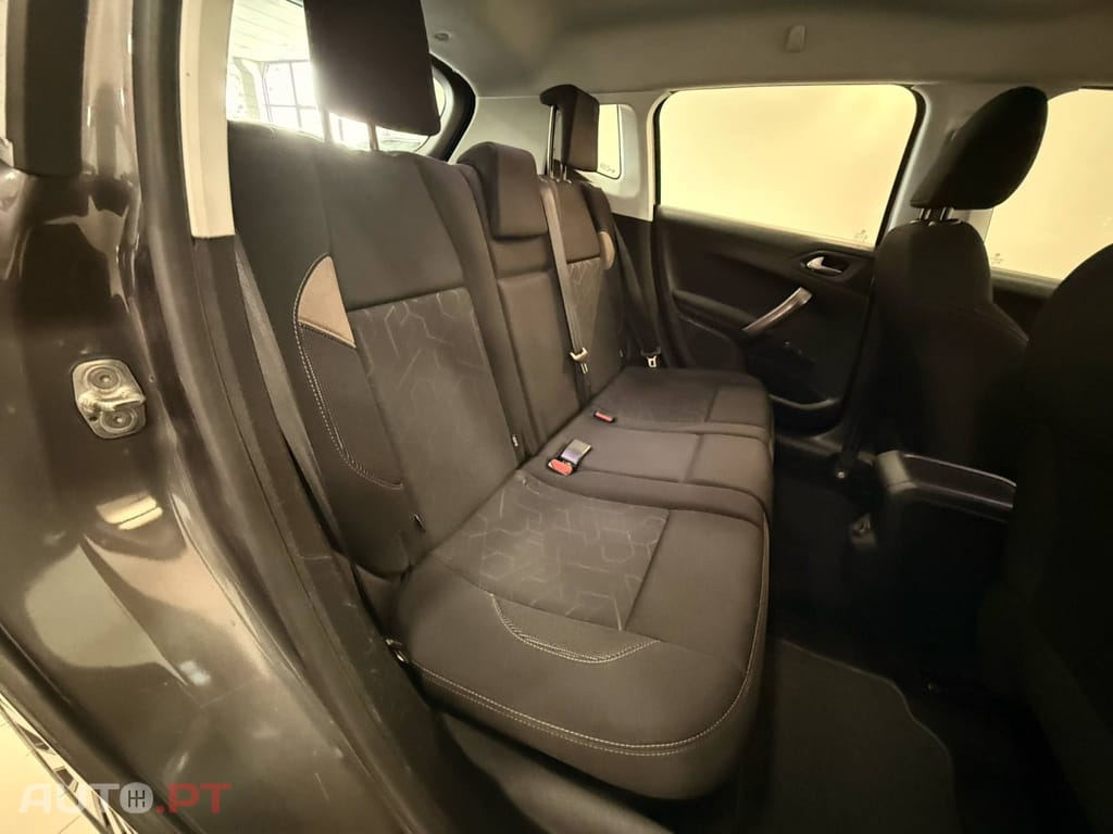 Peugeot 2008 1.6 BlueHDi Style