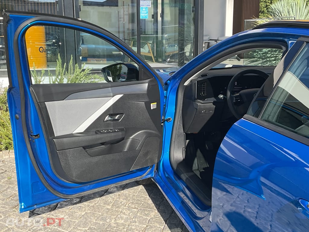 Opel Astra Sports Tourer 1.2 T Edition