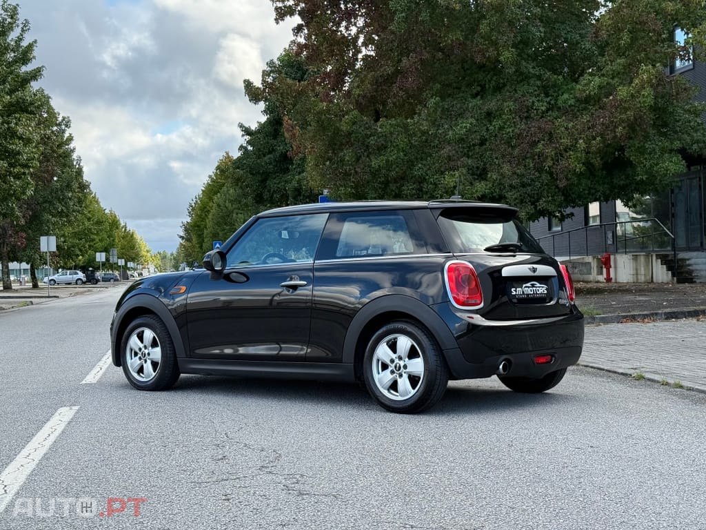 MINI Cooper Cooper D