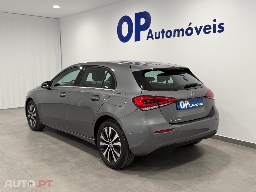 Mercedes-Benz A 250 e Style Plus