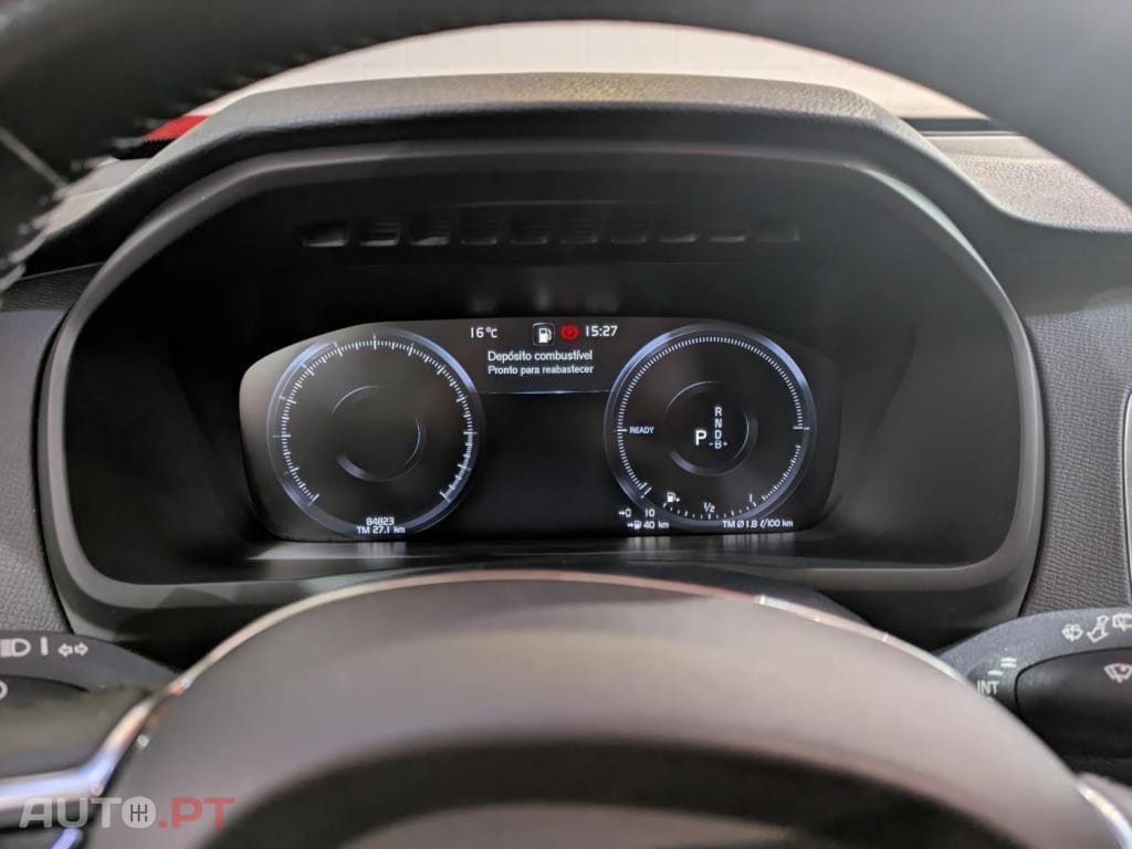 Volvo XC90 2.0 T8 PHEV Momentum AWD