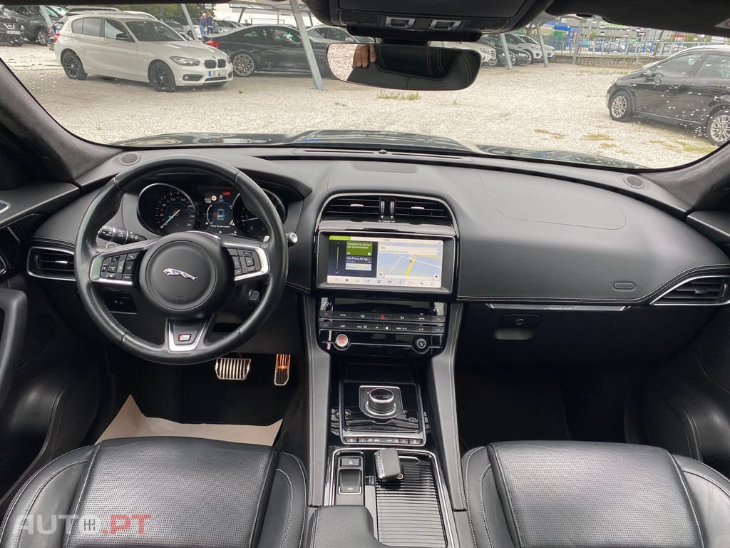 Jaguar F-Pace 2.0 i4D R-Sport Aut.
