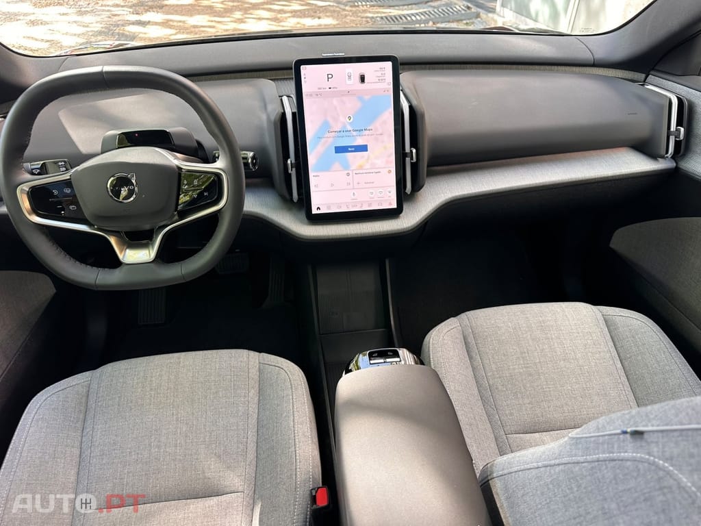 Volvo EX30 Twin Motor Performance AWD Black Edition Ultra