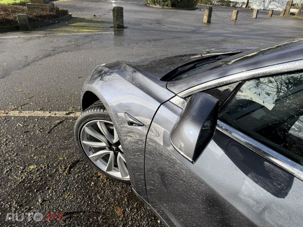 Tesla Model 3 Long Range AWD Dual Motor