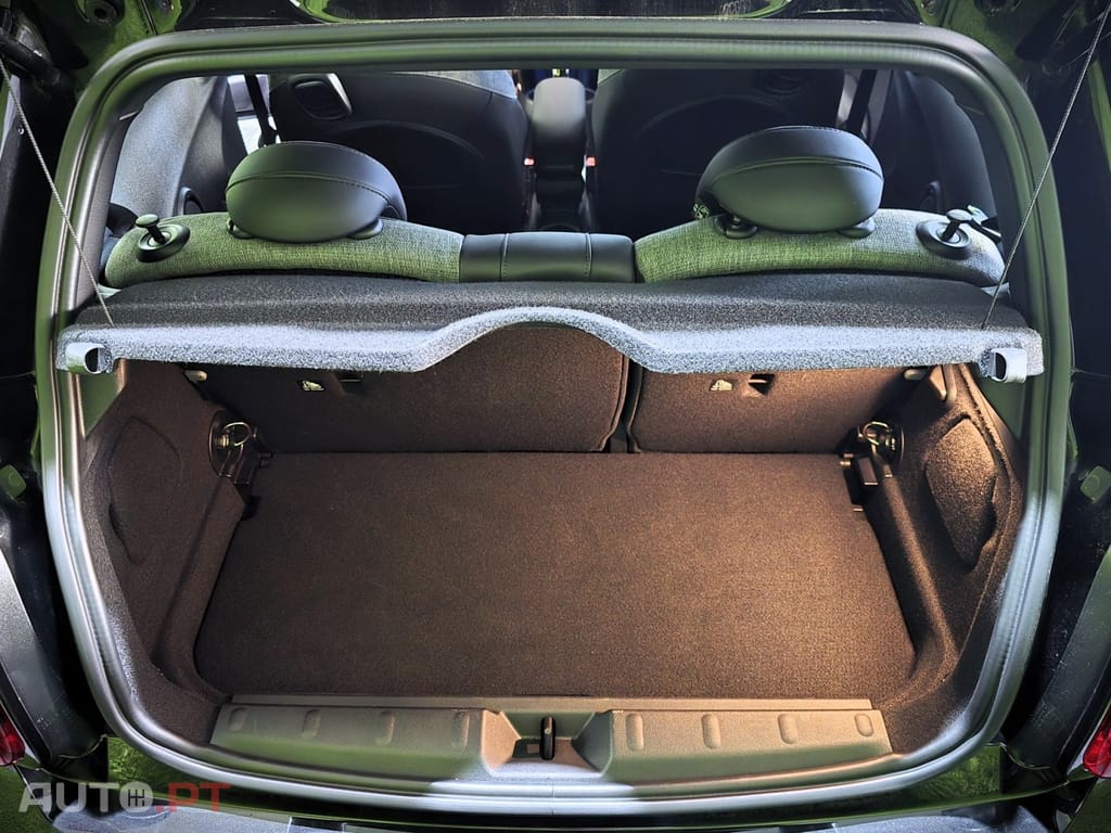 MINI Cooper Cooper SE