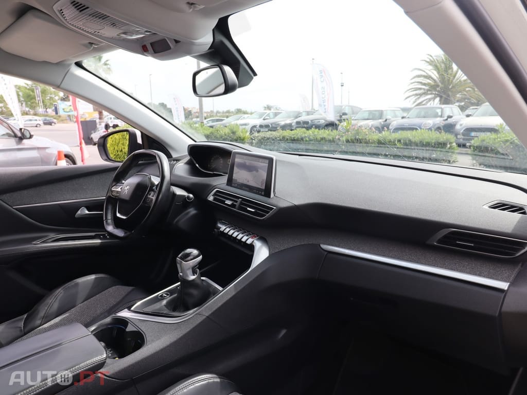 Peugeot 3008 1.6 BlueHDi Allure