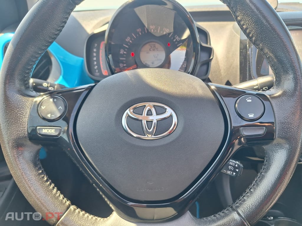Toyota Aygo 1.0 X-Wave