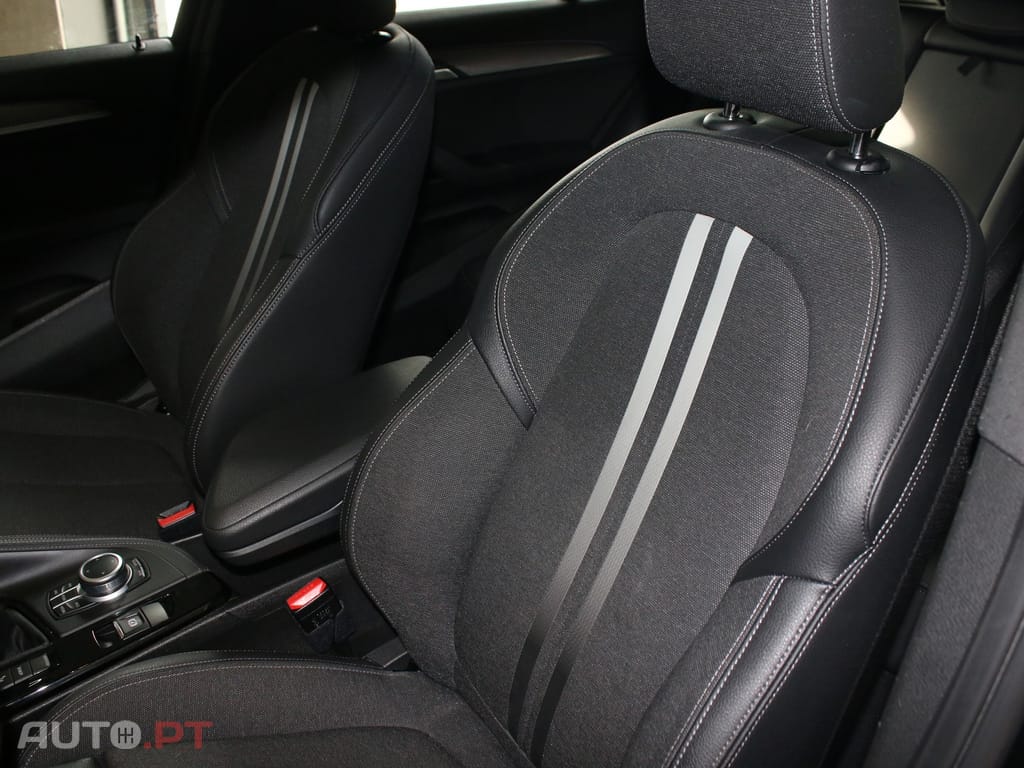 BMW X2 25 e xDrive Pack M