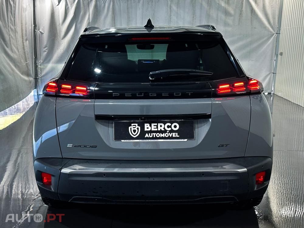 Peugeot E-2008 54 kWh GT