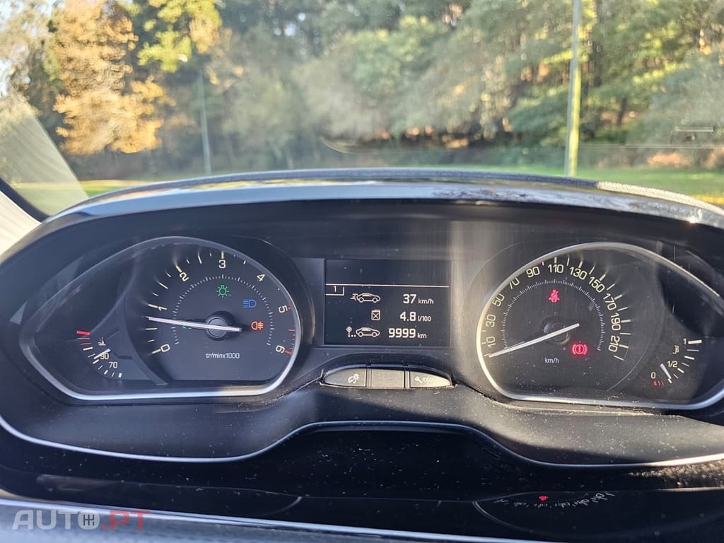 Peugeot 208 1.6 BlueHDi Allure