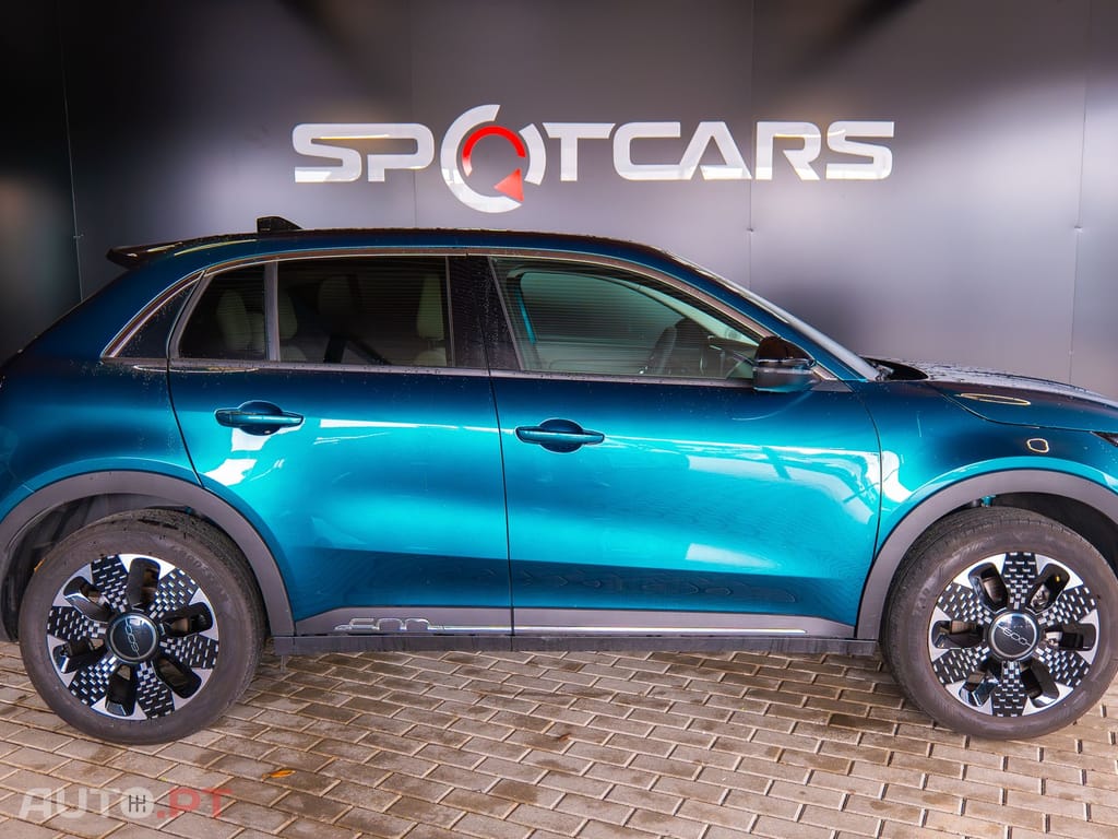 Fiat 600 1.2 Hybrid La Prima