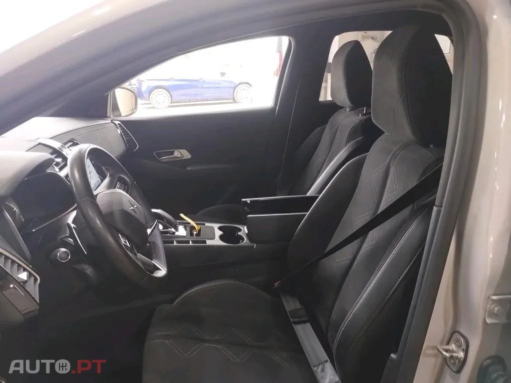 DS DS7 Crossback E-Tense Performance Line EAT8
