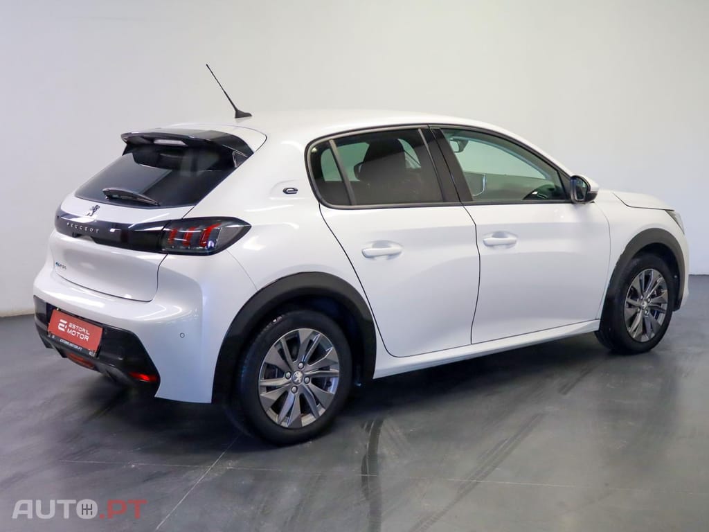 Peugeot E-208 Allure Versão Eléctrica