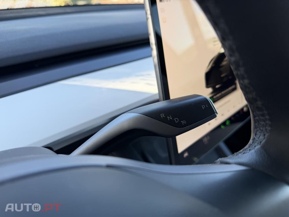 Tesla Model Y Long Range Dual Motor AWD
