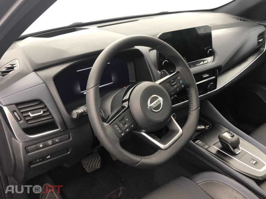 Nissan Qashqai 1.3 Hybrid Xtronic Tekna