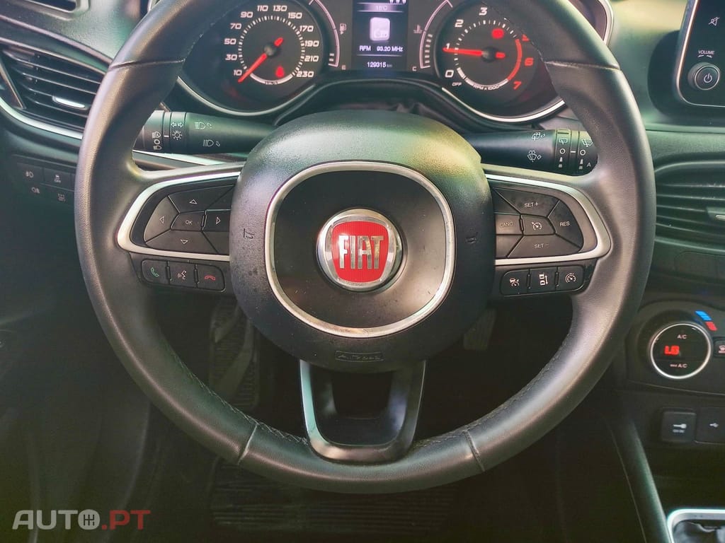 Fiat Tipo Lounge Tech