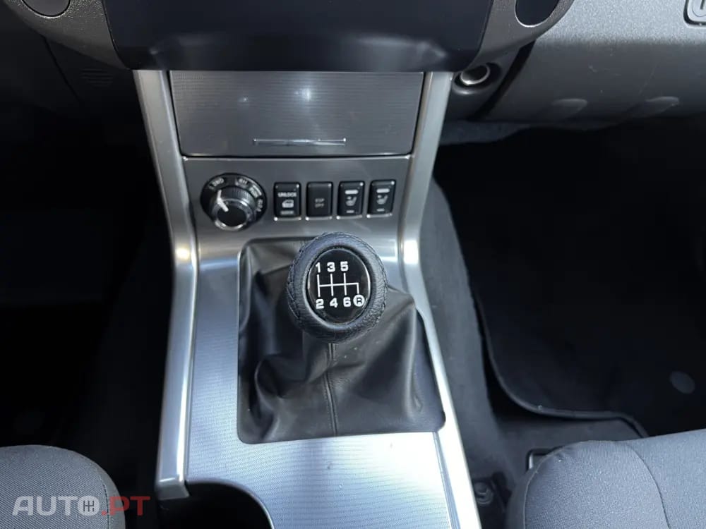 Nissan Navara 2.5 dCi CD LE 4WD