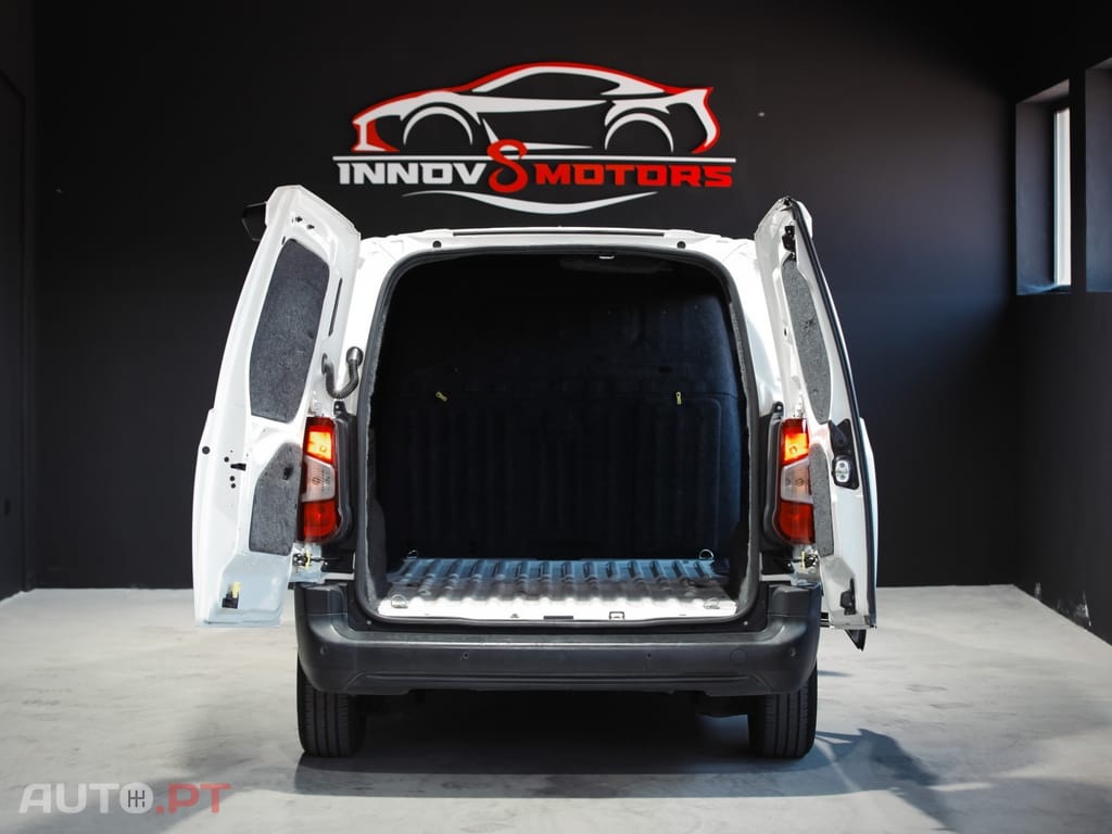 Peugeot Partner 1.5 BlueHDi Pemium Longa