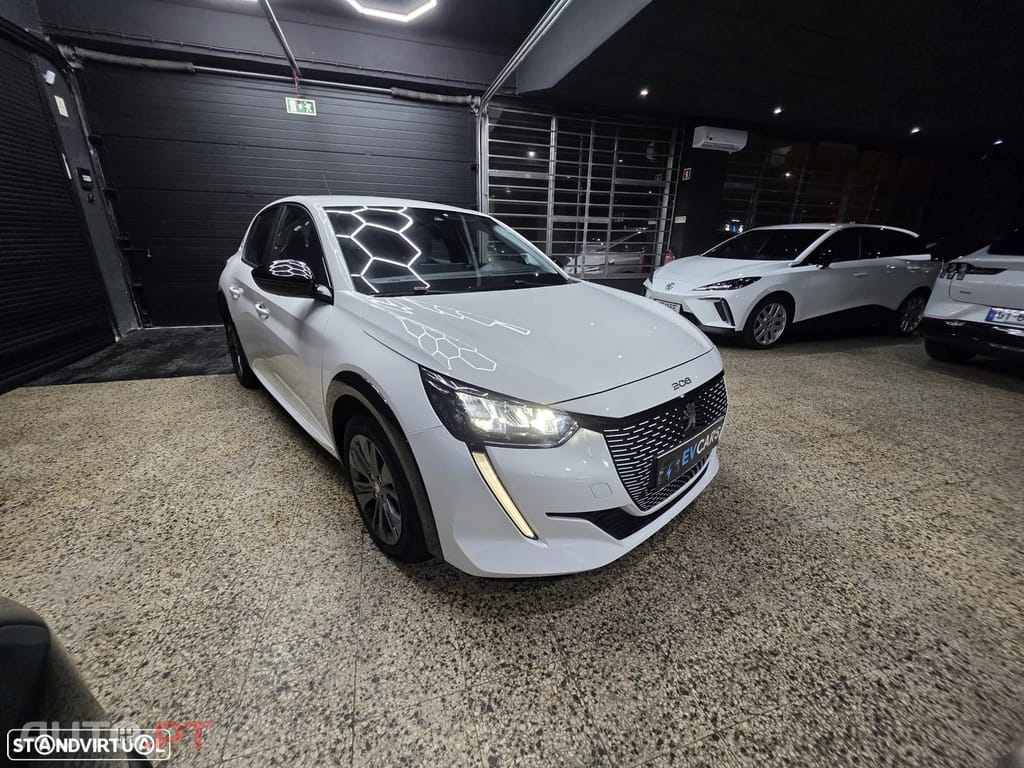 Peugeot E-208 50 kWh Style