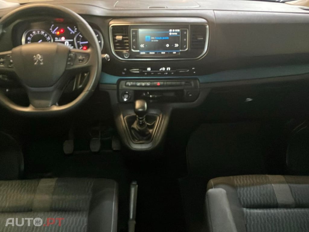 Peugeot Traveller 2.0 BlueHDi L2H1 Standard