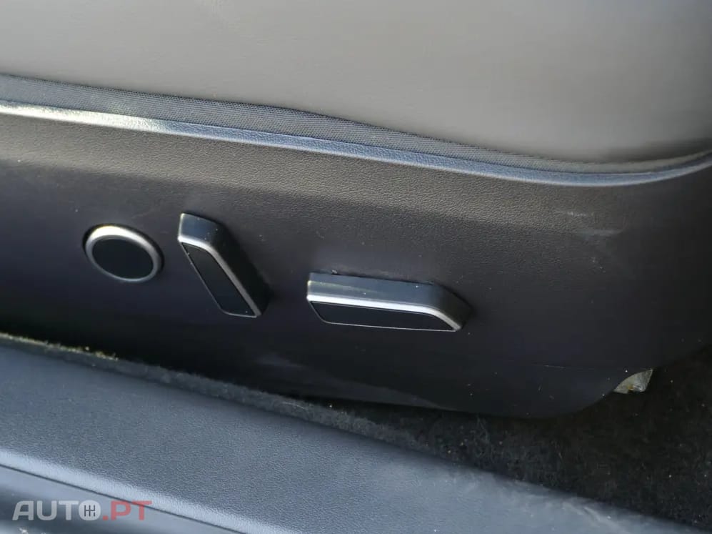 Tesla Model 3 Tração Traseira