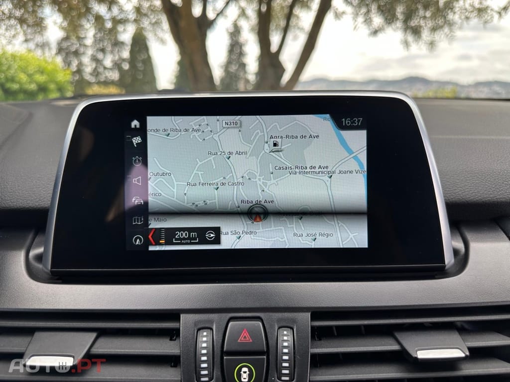 BMW 216 d Advantage