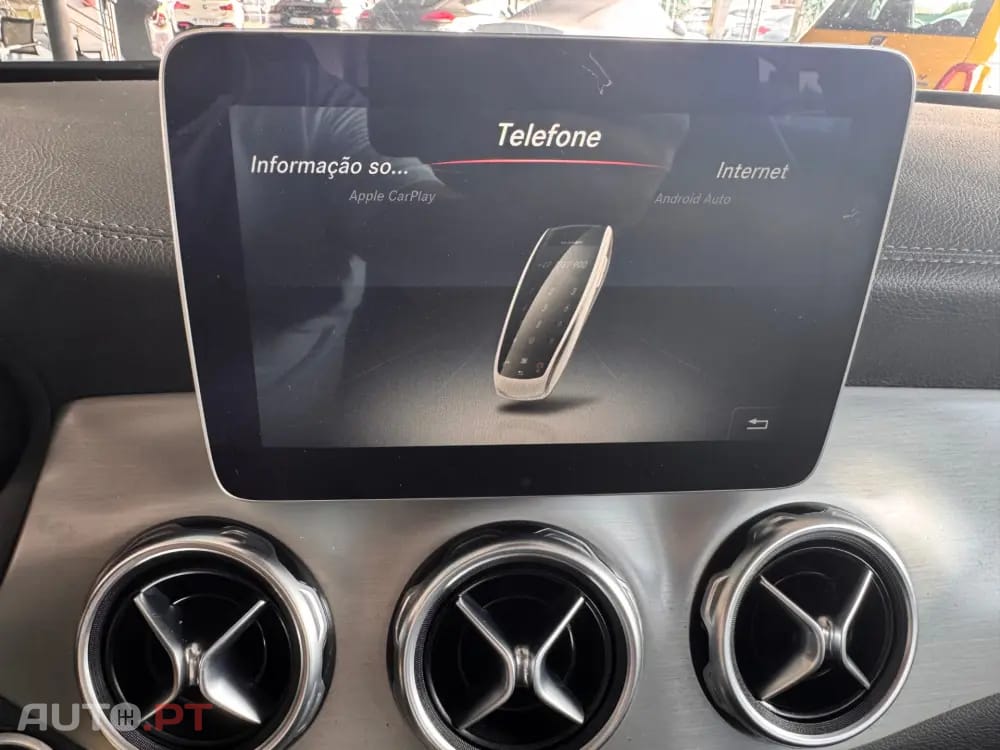 Mercedes-Benz GLA 220 d Urban