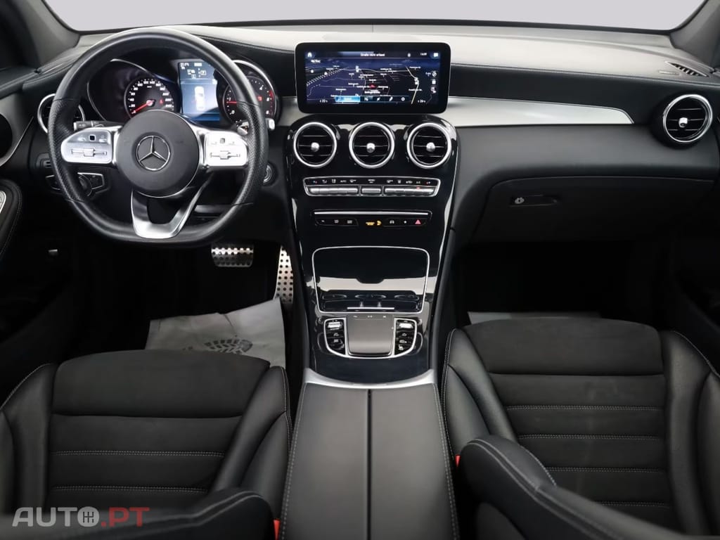 Mercedes-Benz GLC 300 I.V.A DEDUTIVEL De 4Matic AMG