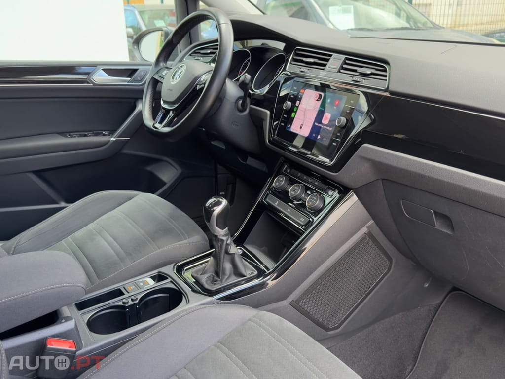 Volkswagen Touran 2.0 TDI Highline