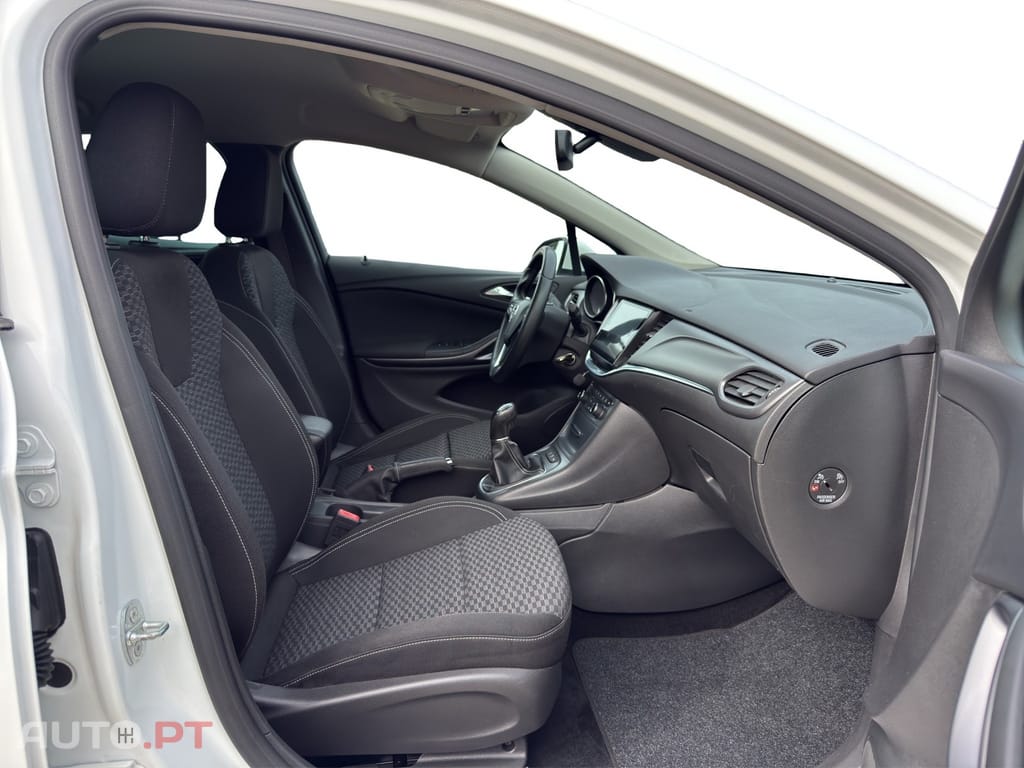 Opel Astra 1.6 CDTI Dynamic S/S