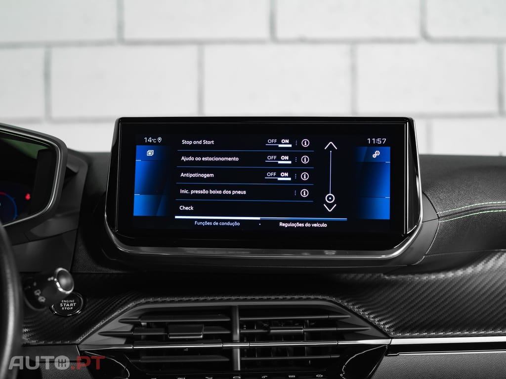 Peugeot 208 1.2 PureTech GT EAT8