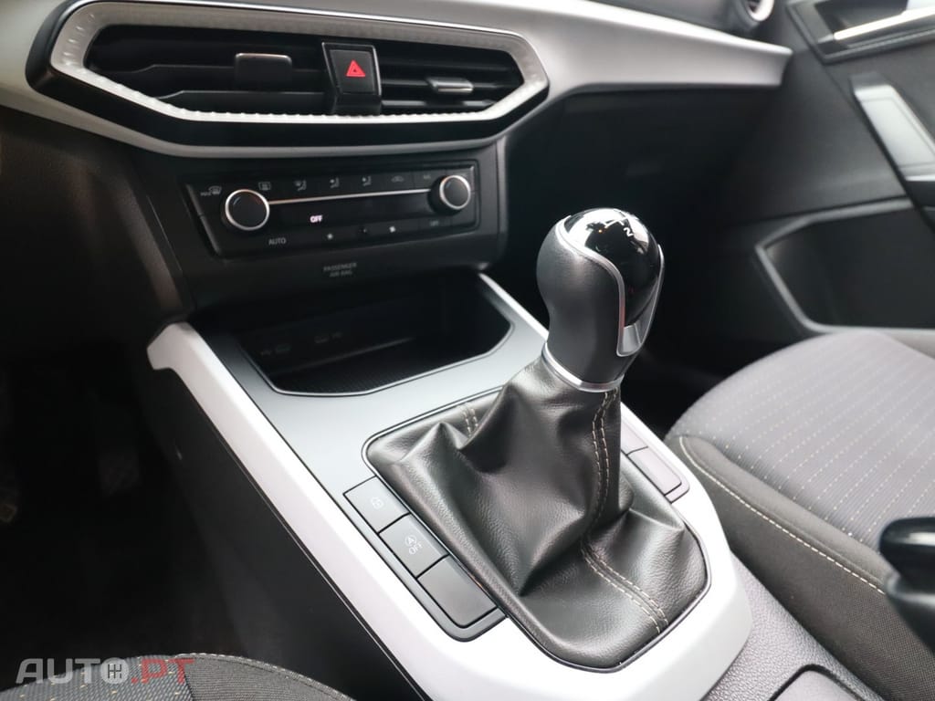 SEAT Arona 1.0 TSI Style — fotografia 14