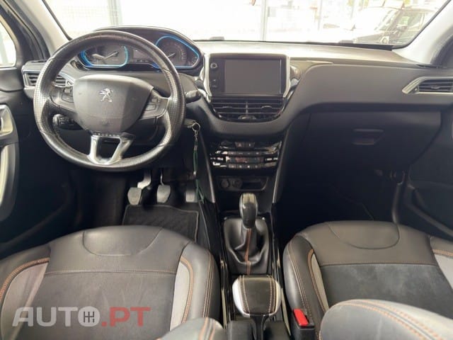 Peugeot 2008 PureTech 82 Signature