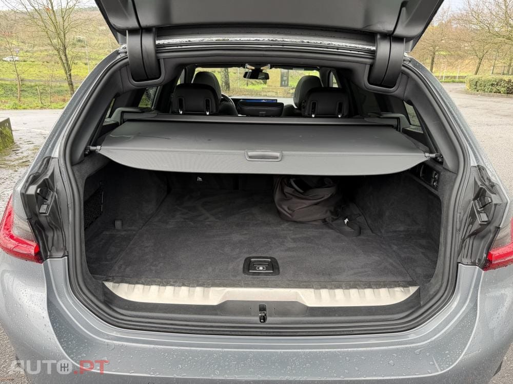 BMW 330 e Pack 50 anos M Auto