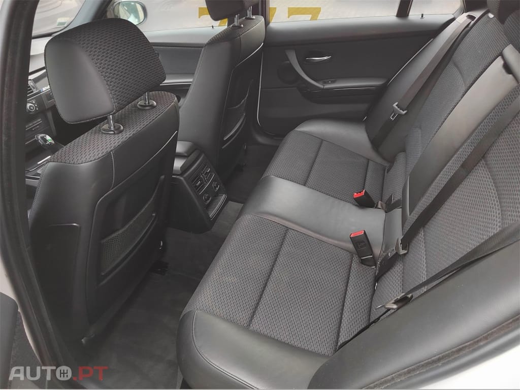 BMW 320 320i Pack M