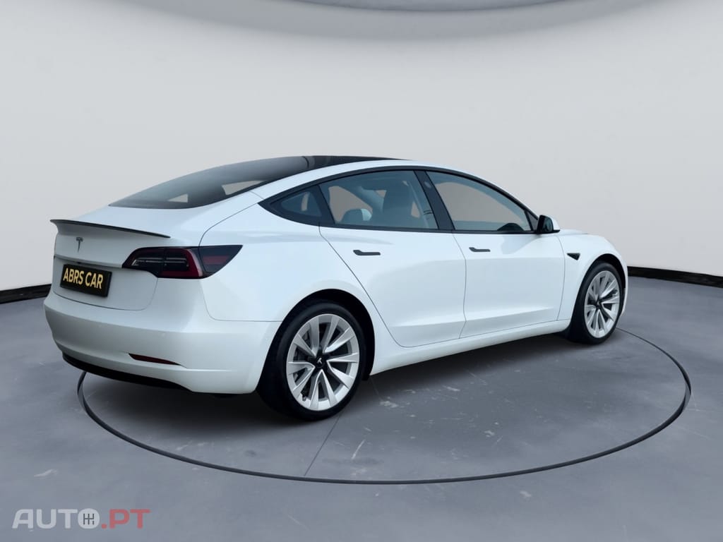 Tesla Model 3 Standard Range Plus RWD