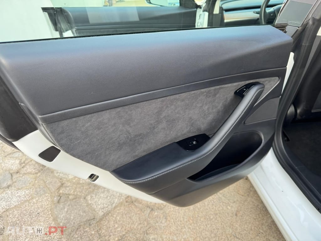 Tesla Model 3 Standard RWD Plus