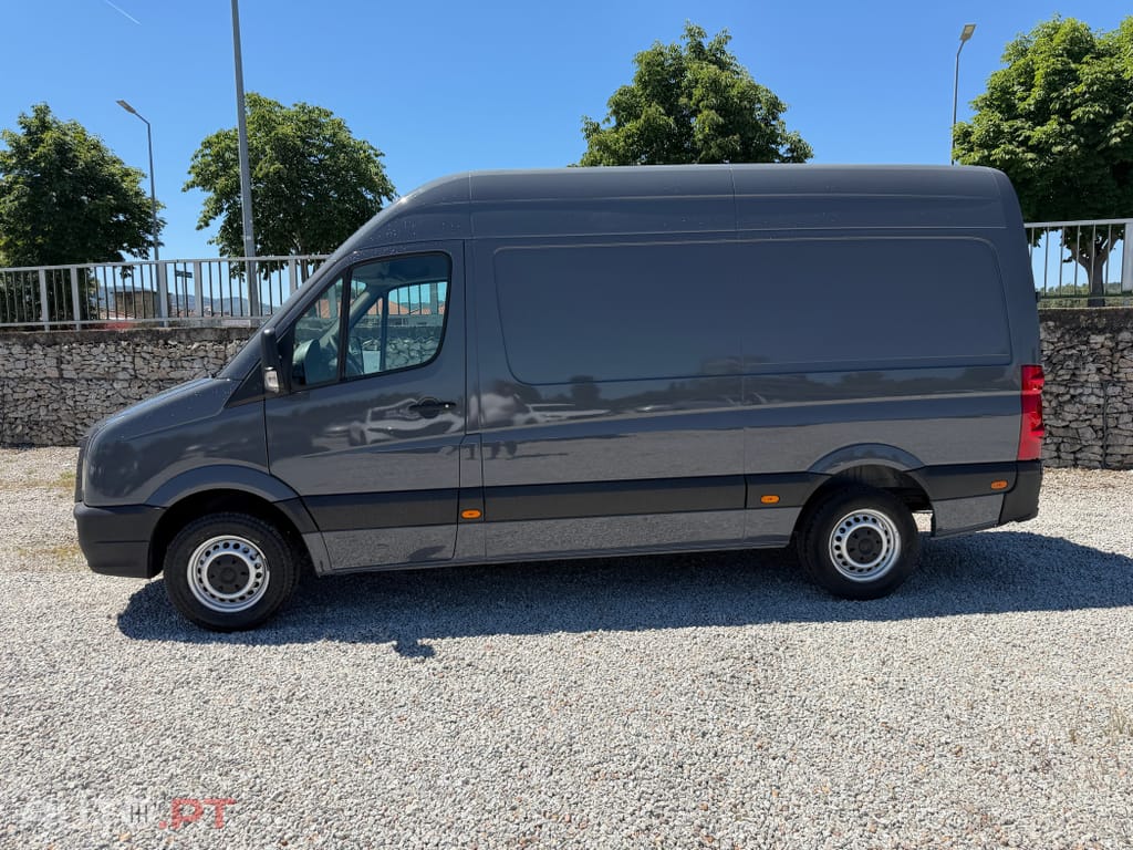 Volkswagen Crafter 35 2.0 TDi 109 Médio Tecto Alto Extra