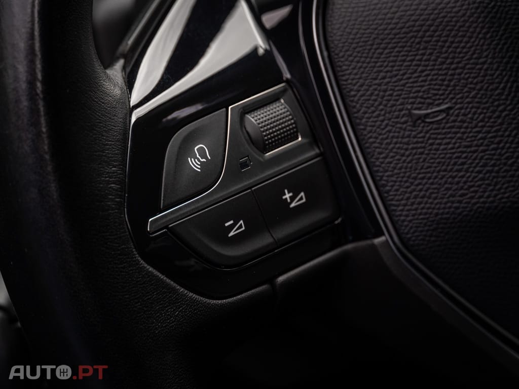 Peugeot 3008 1.5 BlueHDi Allure