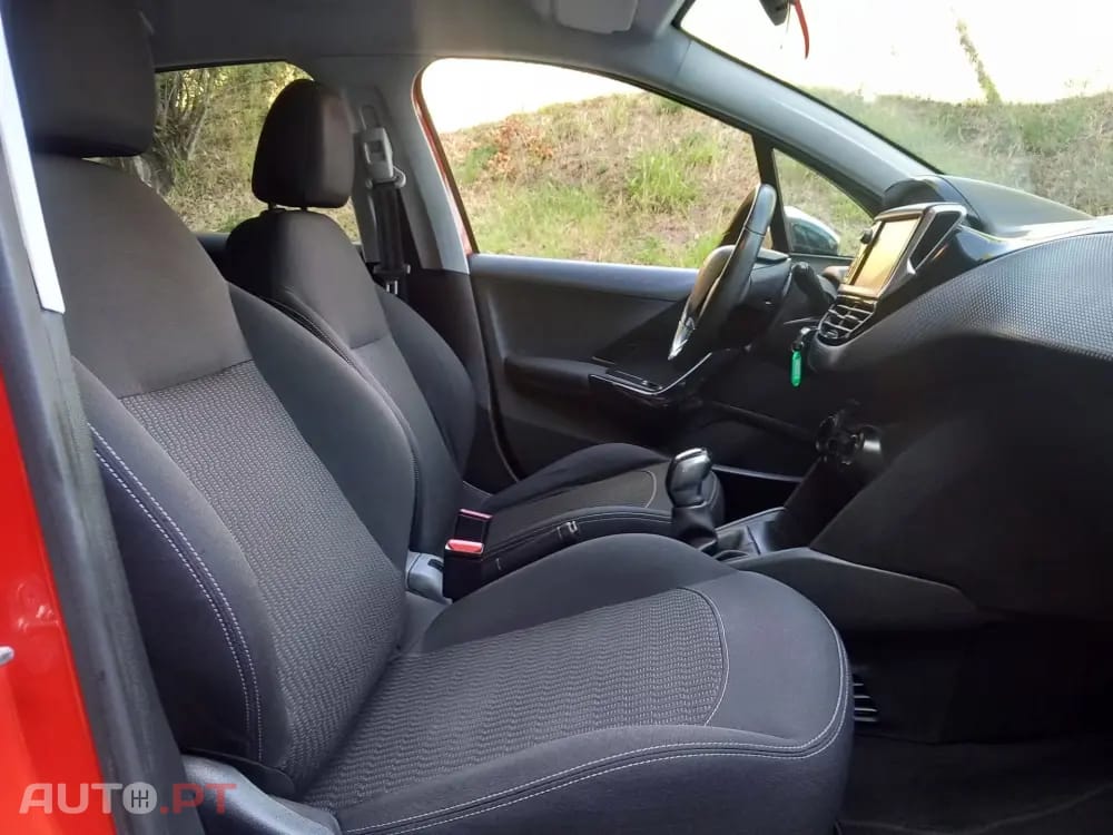 Peugeot 208 1.2 PureTech Style