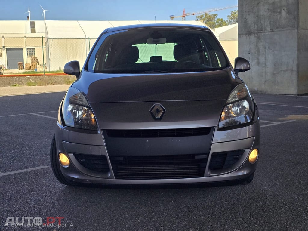 Renault Mégane Scenic 1,5 DCI Dynamique 110Cvs 5 lugares