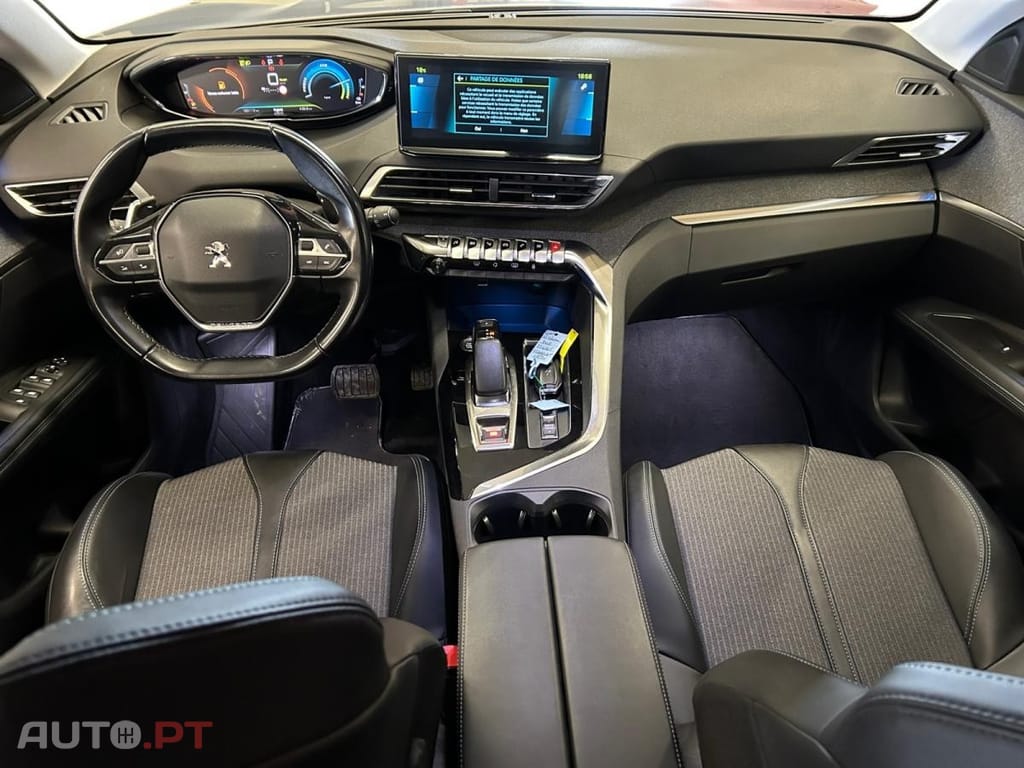 Peugeot 3008 1.6 Hybrid Allure Pack e-EAT8