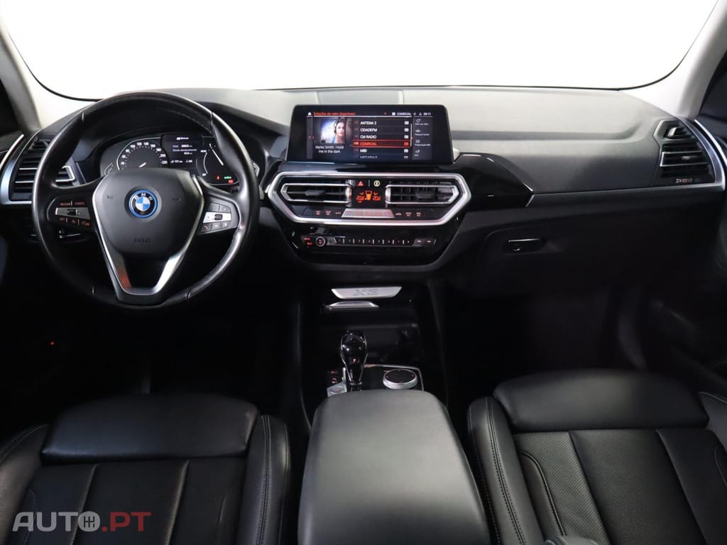 BMW X3 xDrive30e Auto — fotografia 7