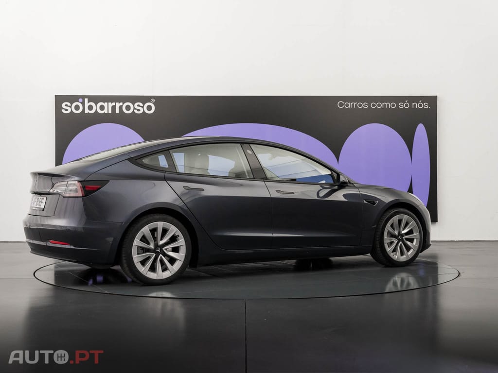 Tesla Model 3 Tração Traseira